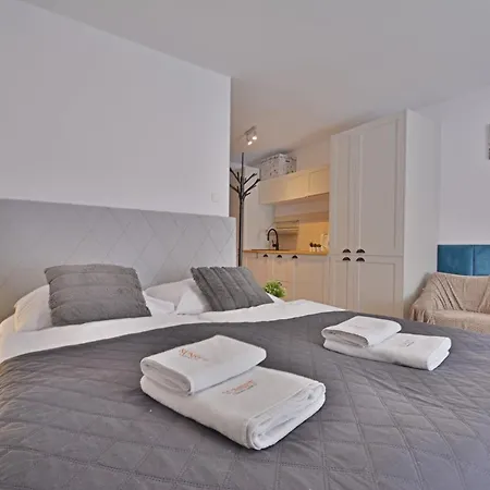 Sunset - Przytulny Przy Plazy - Zeromskiego Apartmán